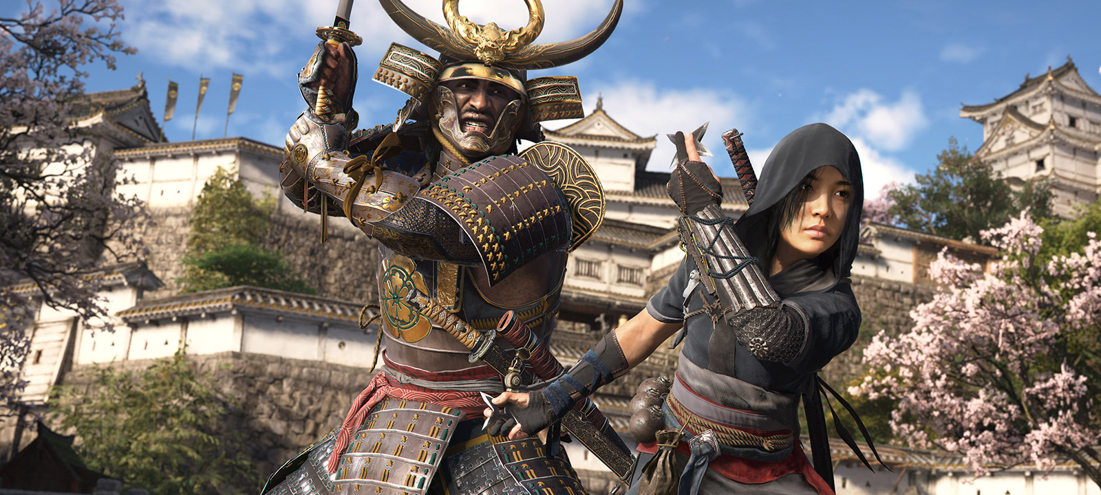 Yasuke et Naoe partent d’un château arboré.